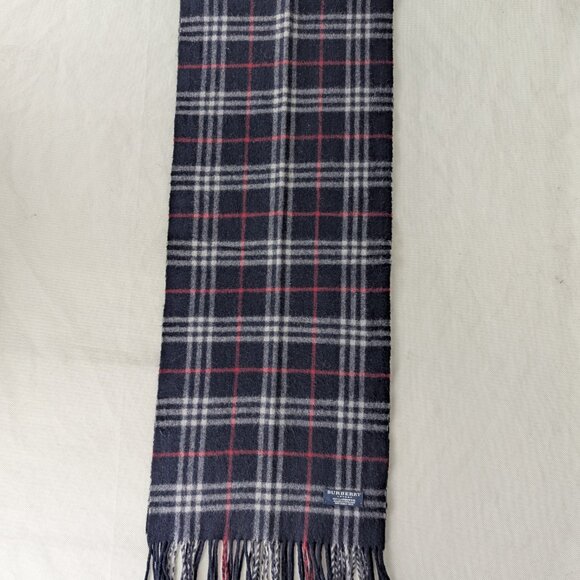 Burberry Lambswool Scarf Black/Navy – Unisex – Elegant Warm Accessory - Picture 4 of 7